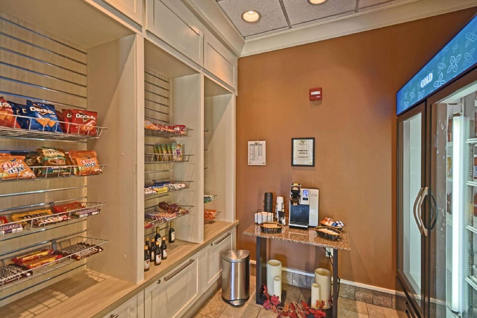 Hilton Garden Inn By Hilton מאונט לאורל מראה חיצוני תמונה